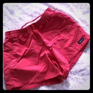 Woman’s Patagonia “baggie” shorts